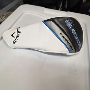 New Callaway White Black and Blue Paradym Smoke Iron Headcover